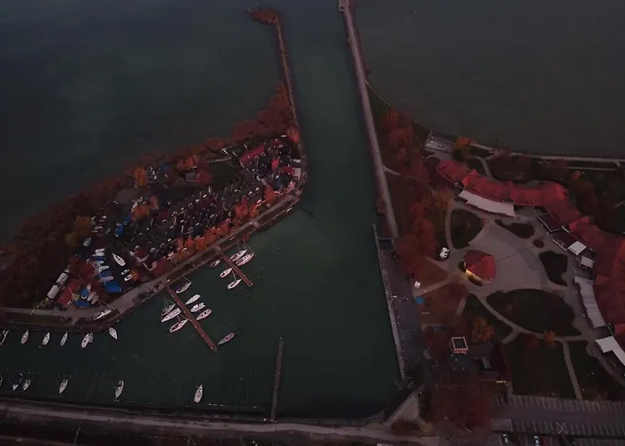 Vitorlas Apartament *